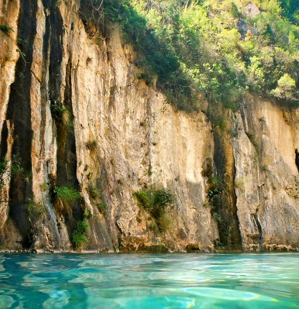 🌿 Montanejos & Navajas Experience – Natural Wonders & Thermal Springs