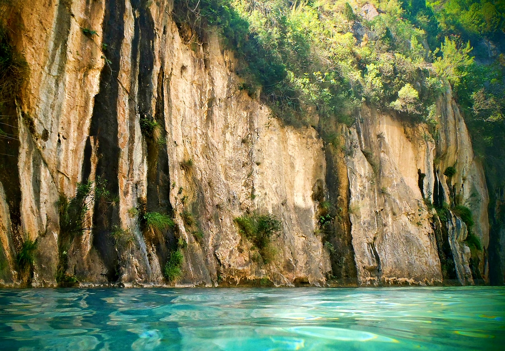 🌿 Montanejos & Navajas Experience – Natural Wonders & Thermal Springs